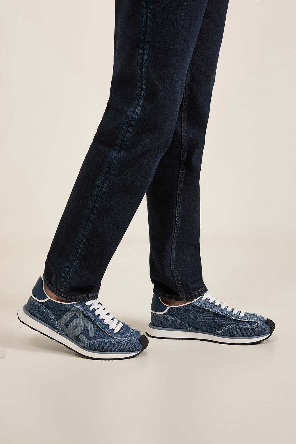 נעלי סניקרס ג'ינס